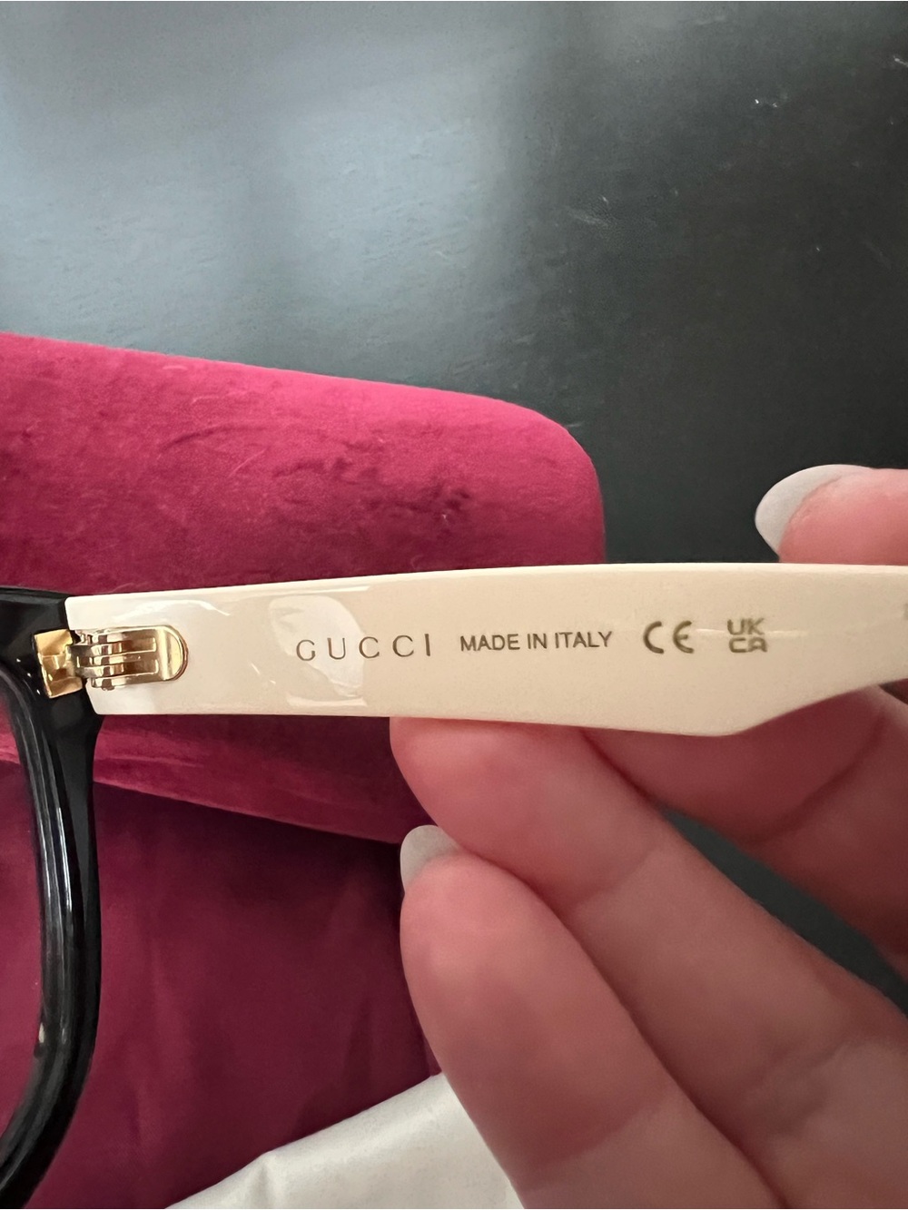 Gucci Black and Gold Square Frame Glasses - Picture 4 of 6